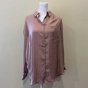 Express women’s 100%Polyester Blouse Medium NWT